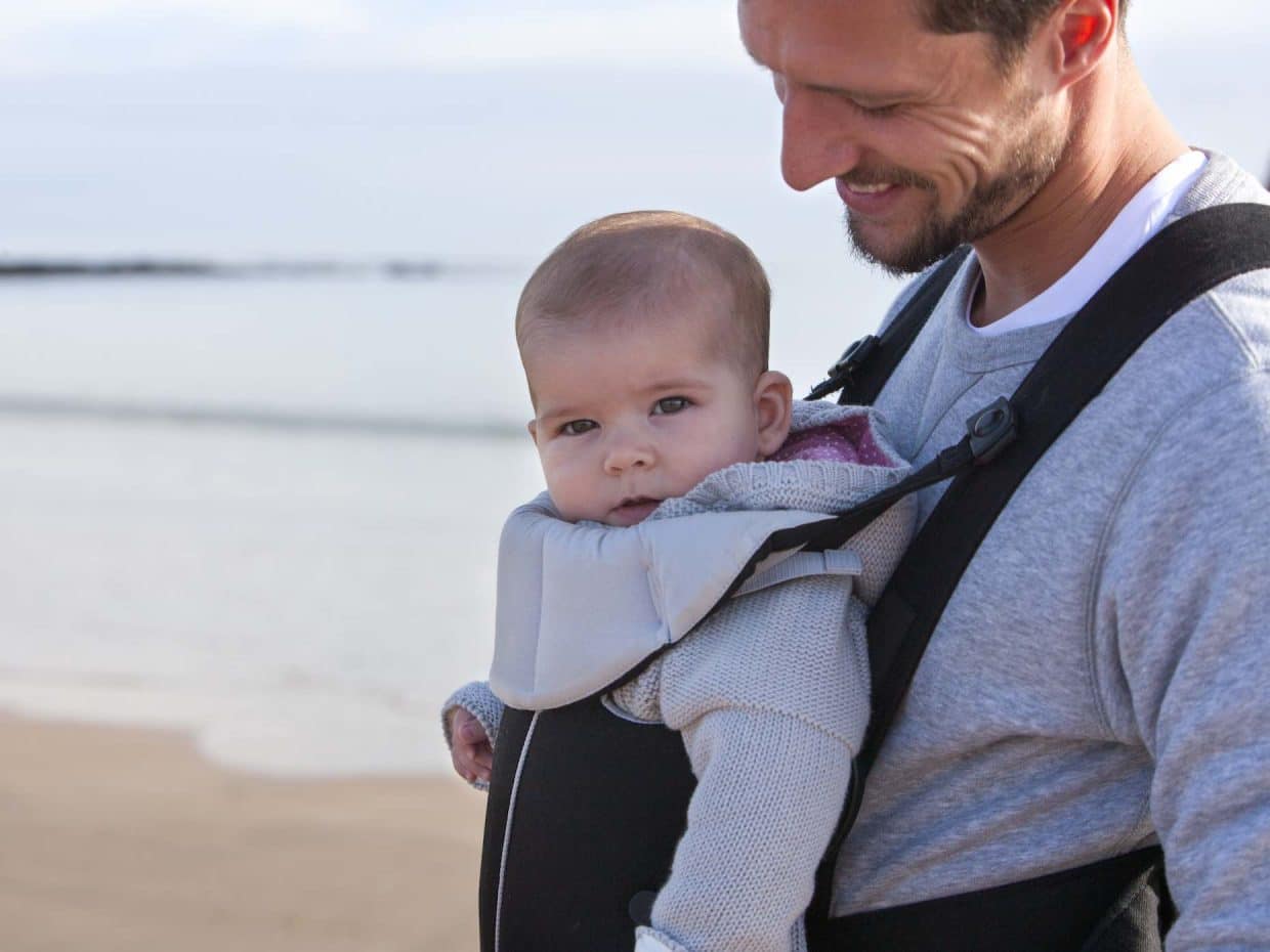 Marsupio e fascia portabebè: quando e come utilizzarli - Amico Pediatra
